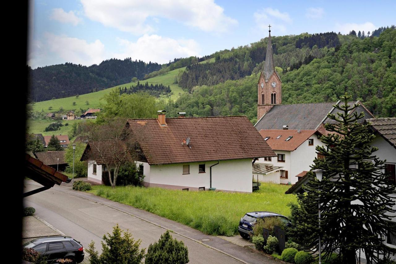 Gieringer Appartement Oberharmersbach Buitenkant foto